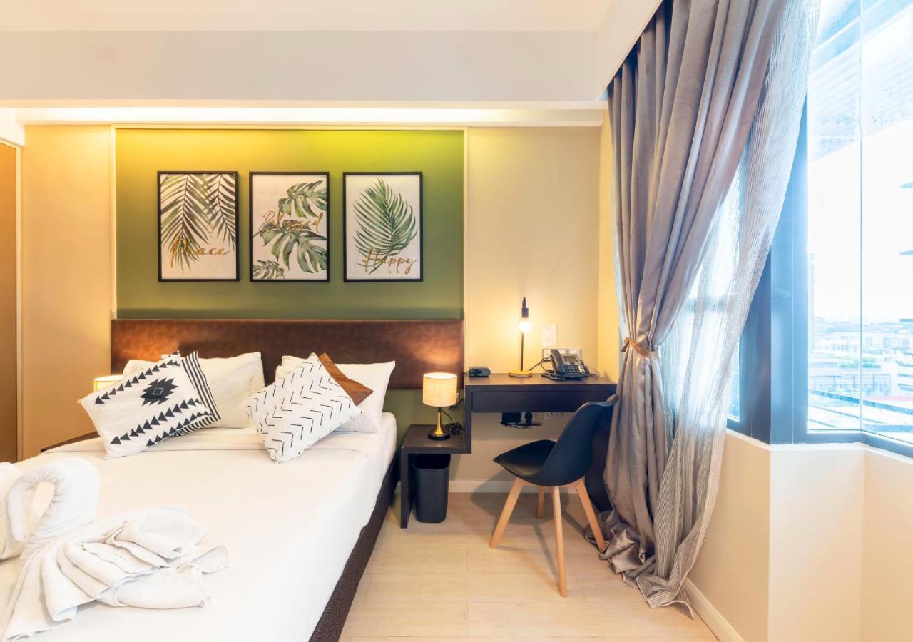 Greystone Centrestage Pj Hotel Petaling Jaya Exterior photo