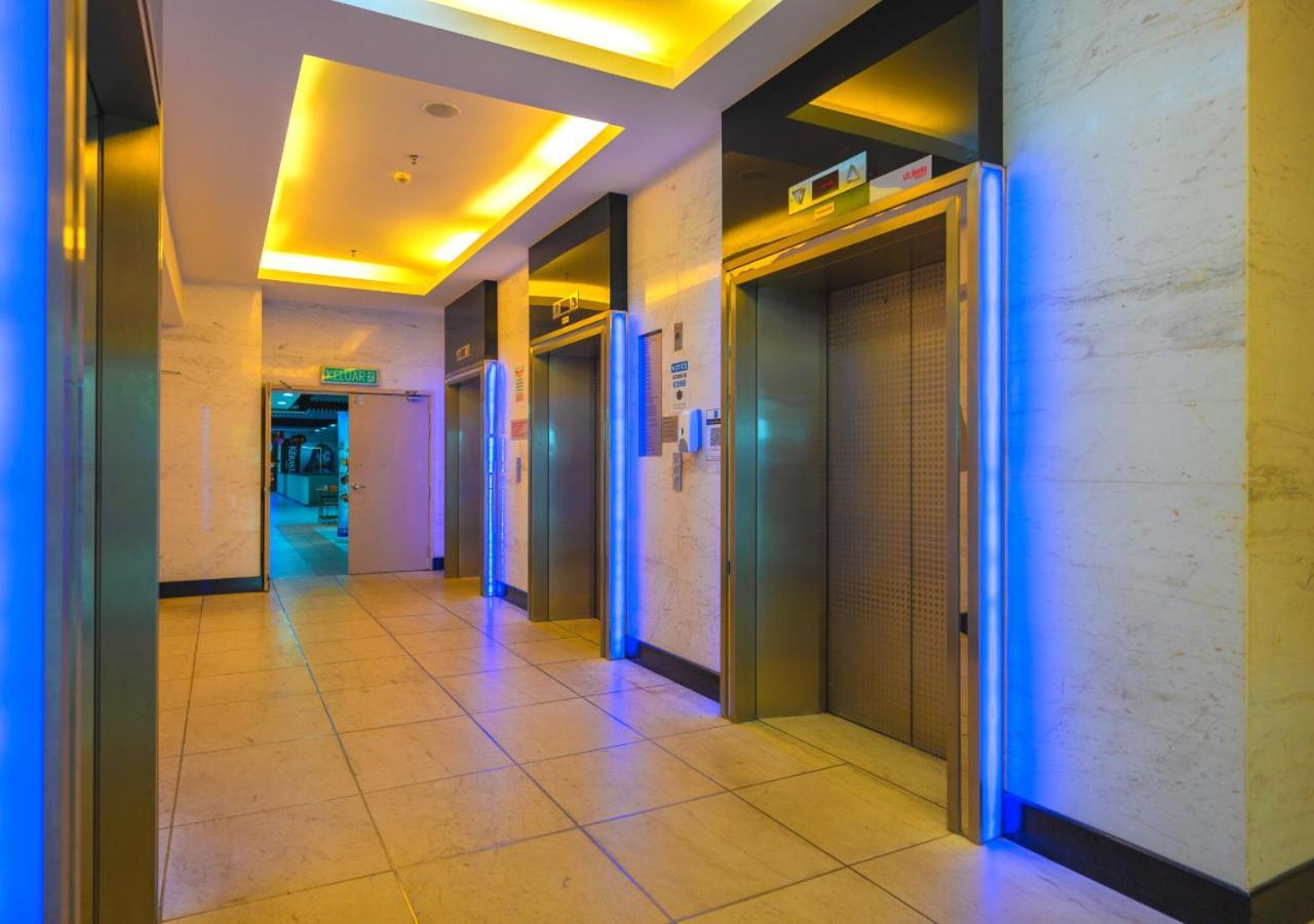 Greystone Centrestage Pj Hotel Petaling Jaya Exterior photo